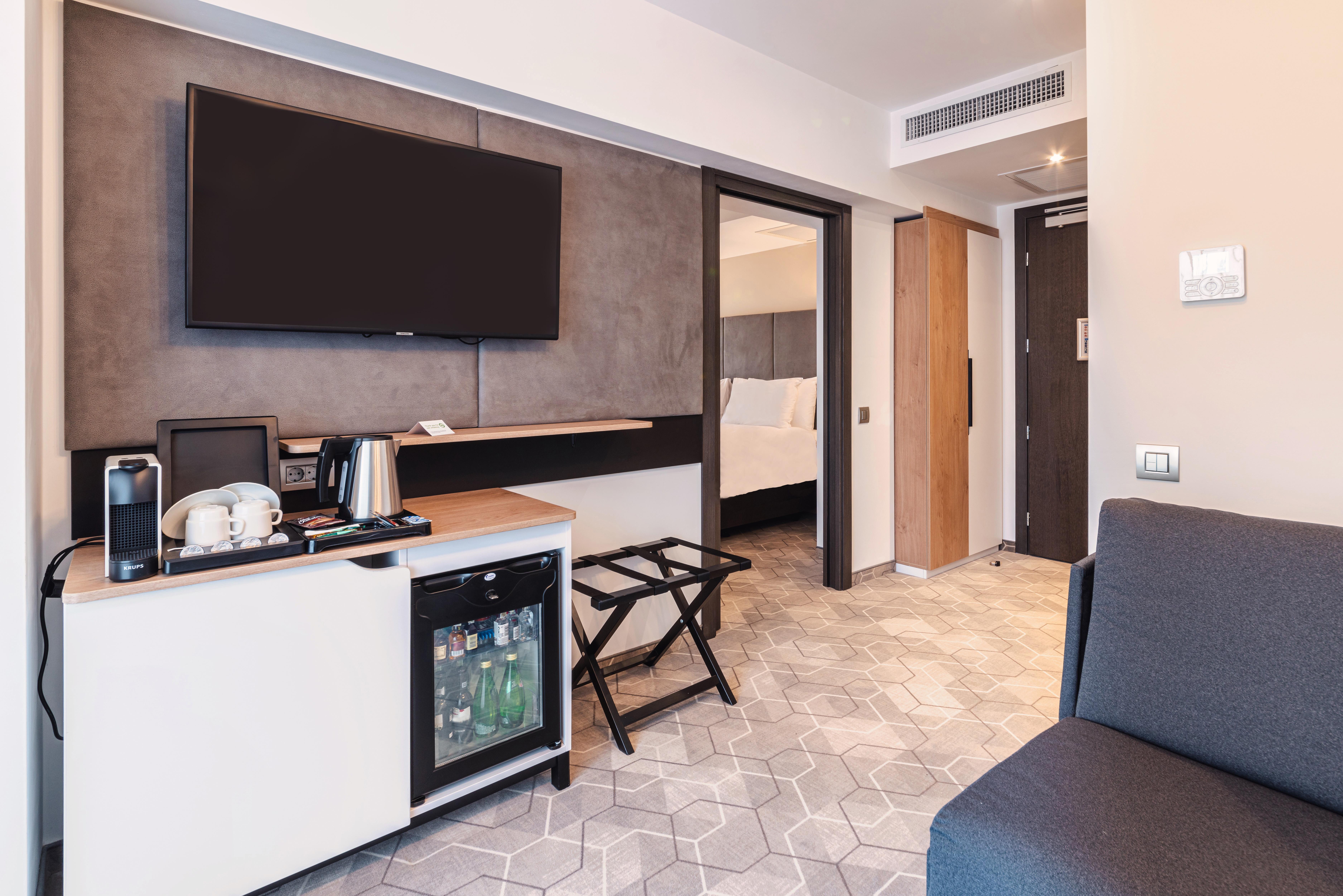 Holiday Inn Bucharest - Times, An Ihg Hotel Екстериор снимка