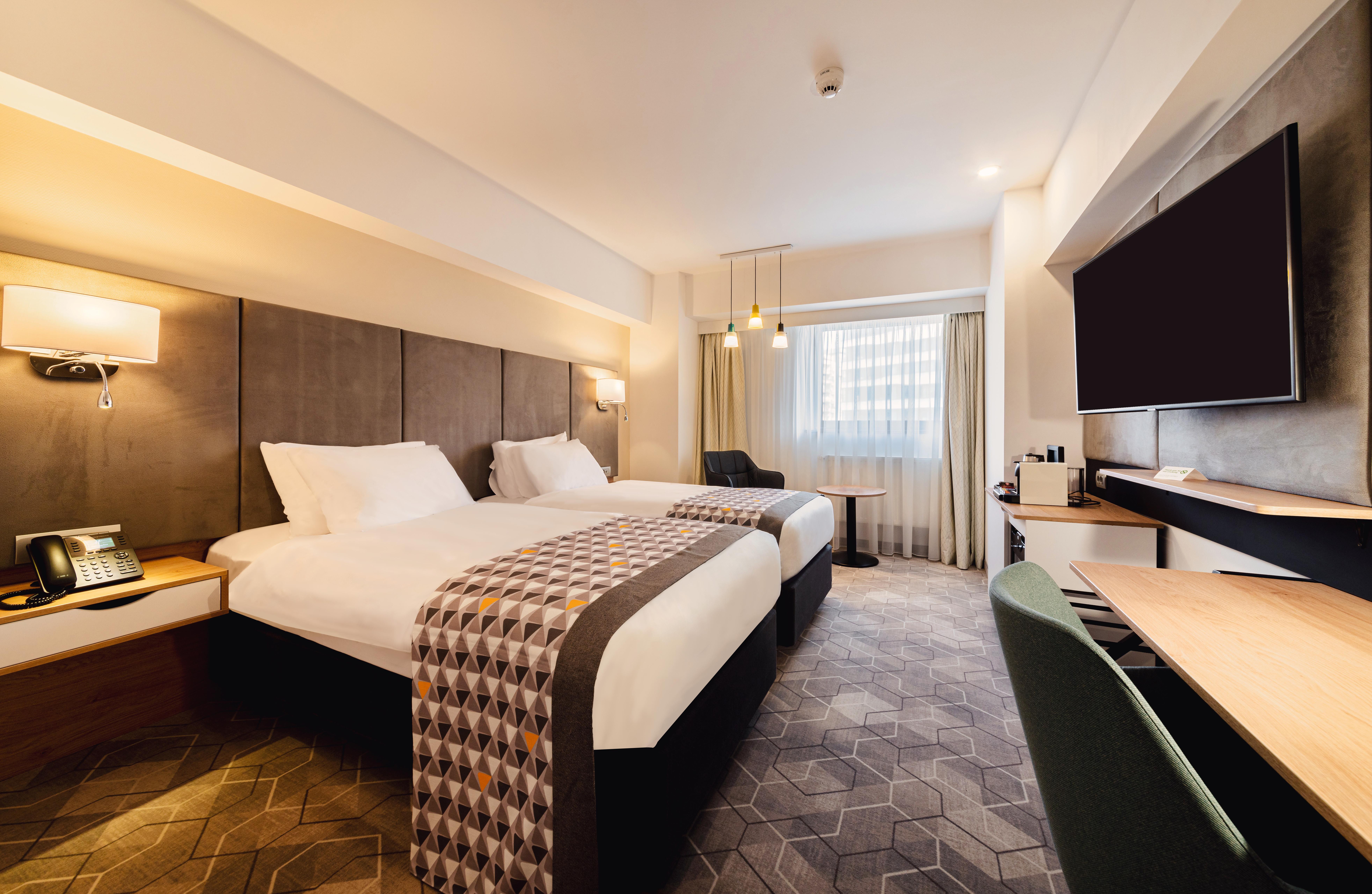 Holiday Inn Bucharest - Times, An Ihg Hotel Екстериор снимка