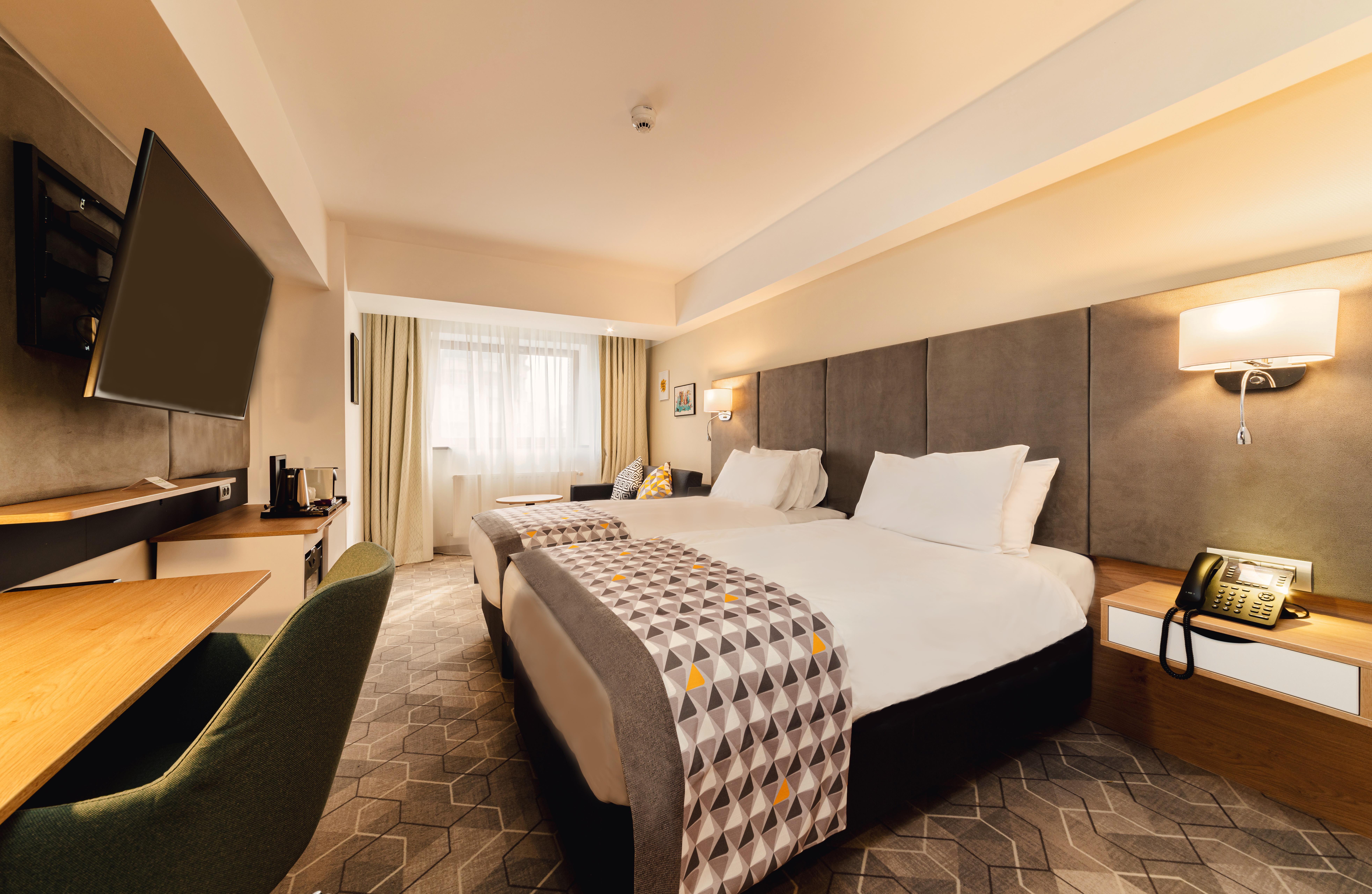 Holiday Inn Bucharest - Times, An Ihg Hotel Екстериор снимка