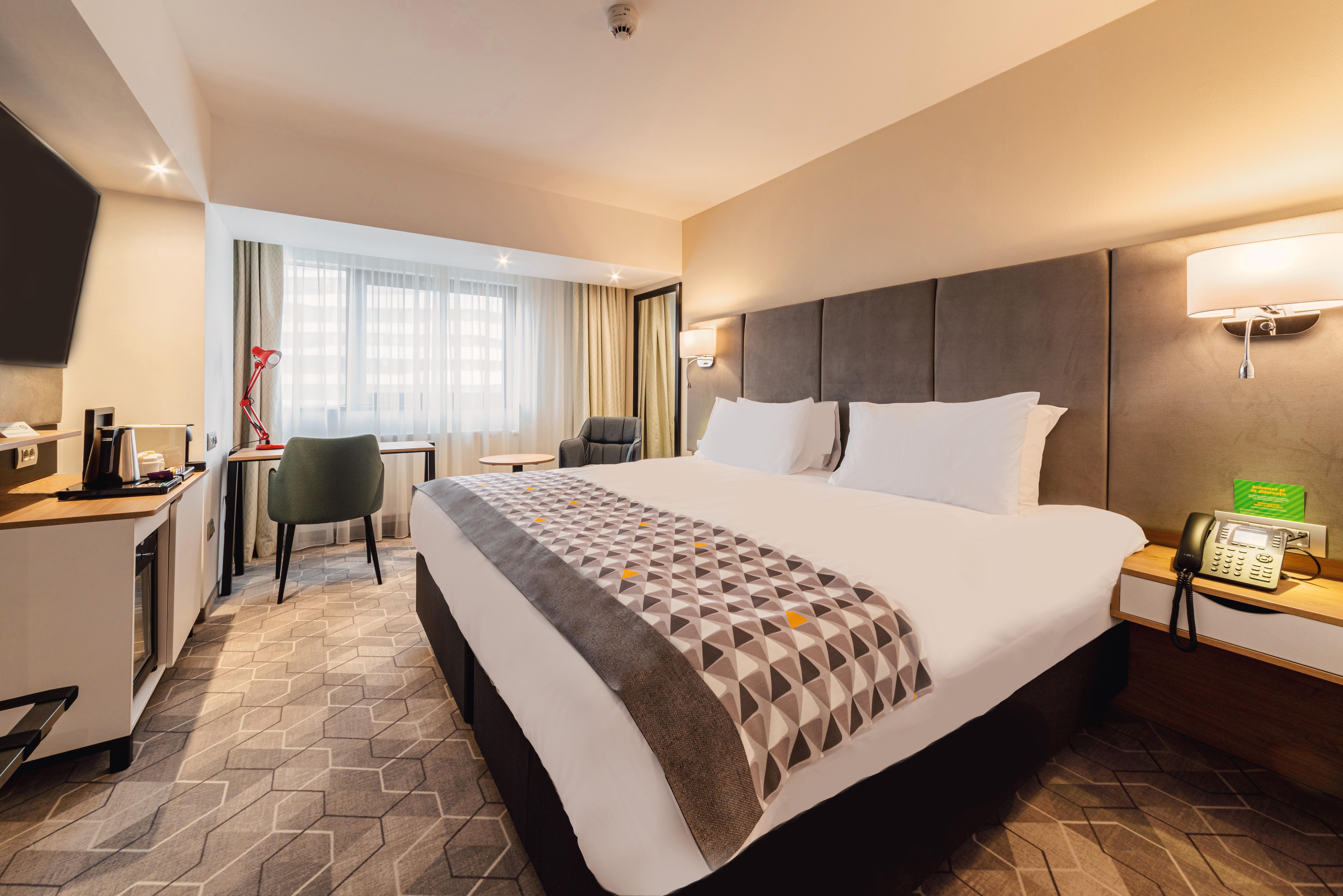 Holiday Inn Bucharest - Times, An Ihg Hotel Екстериор снимка
