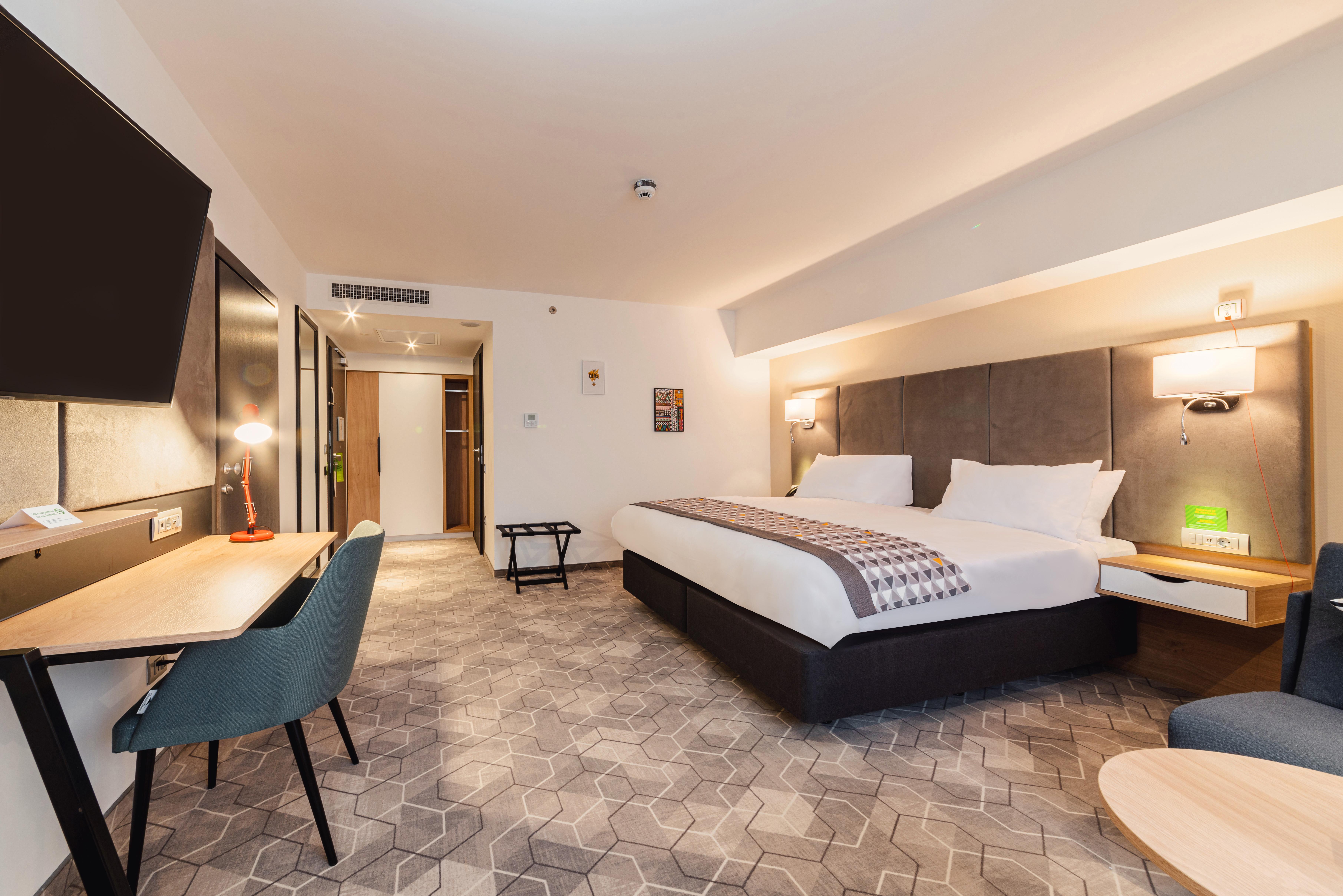 Holiday Inn Bucharest - Times, An Ihg Hotel Екстериор снимка