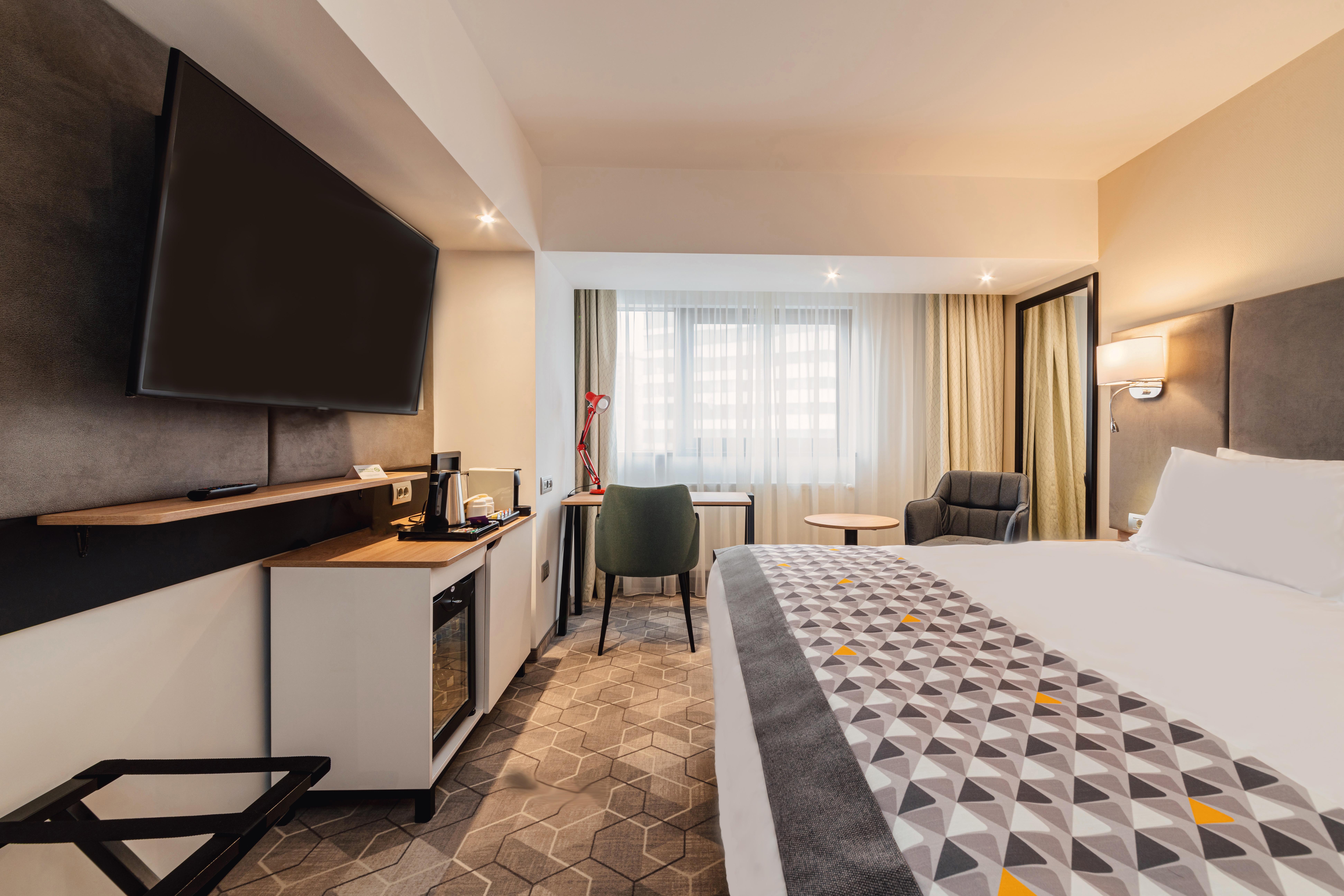 Holiday Inn Bucharest - Times, An Ihg Hotel Екстериор снимка