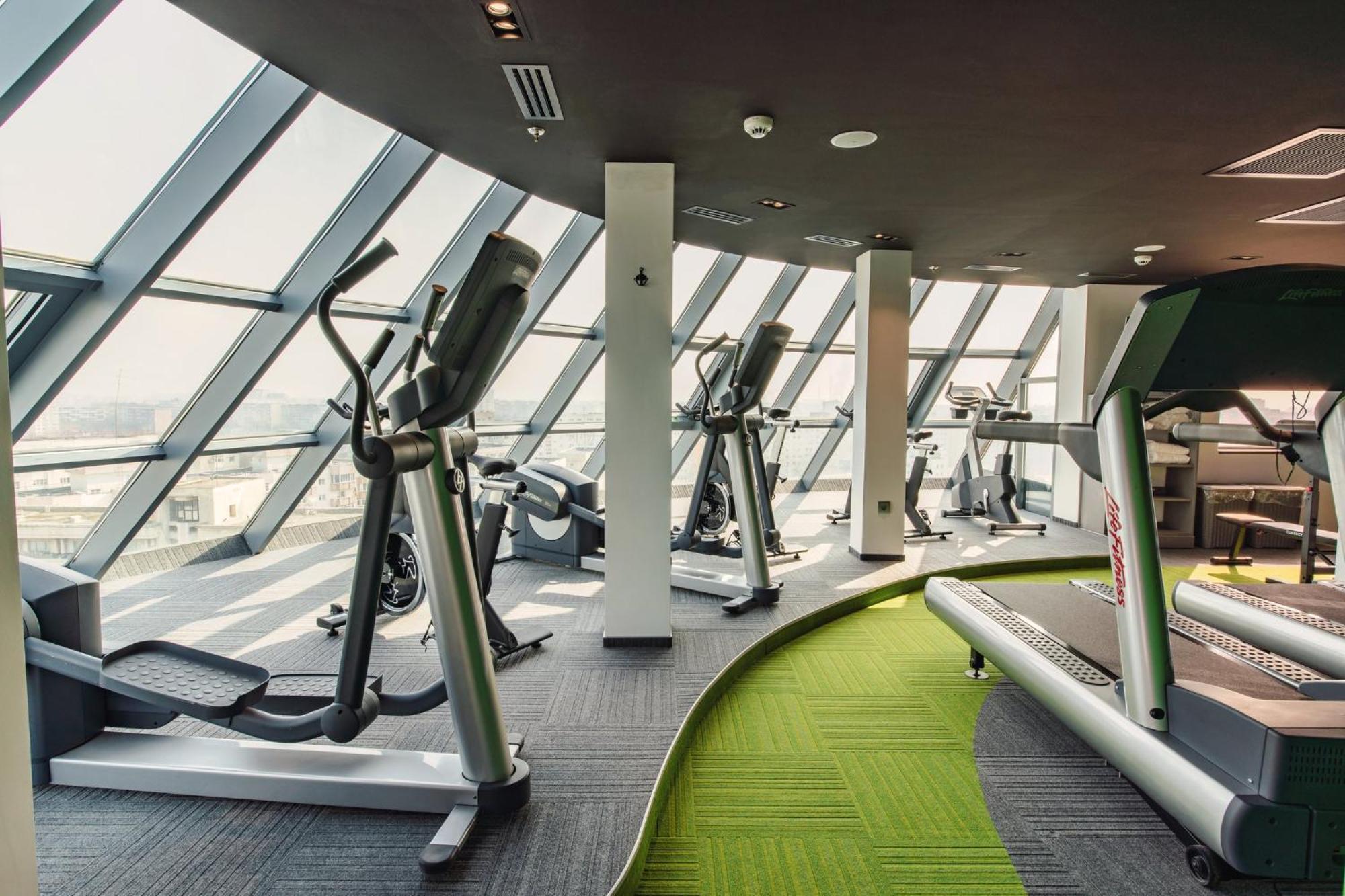 Holiday Inn Bucharest - Times, An Ihg Hotel Екстериор снимка